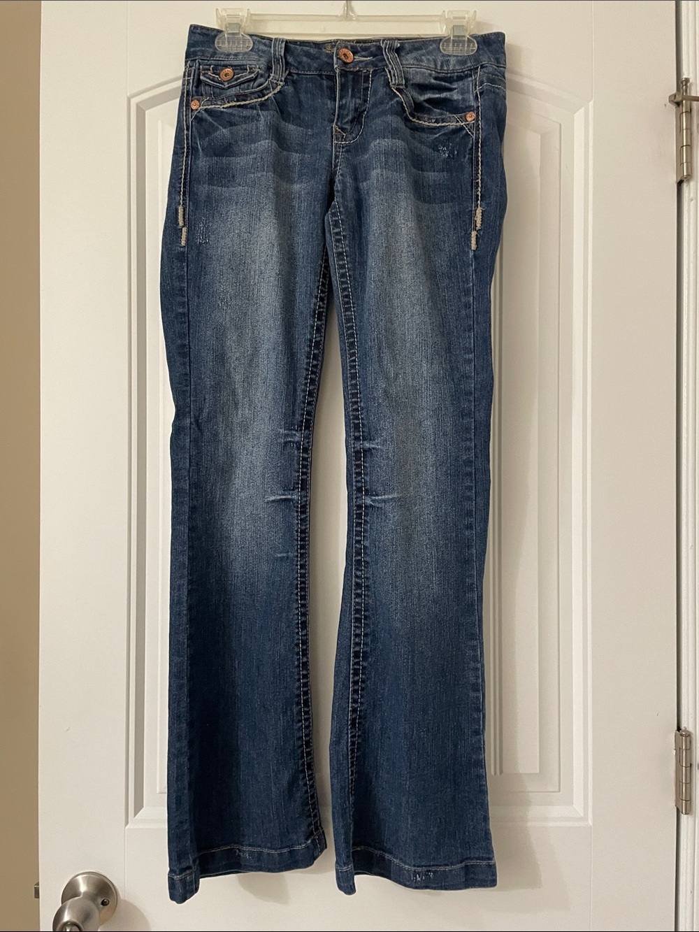 Women's Flared Jeans in Dark Blue Wash